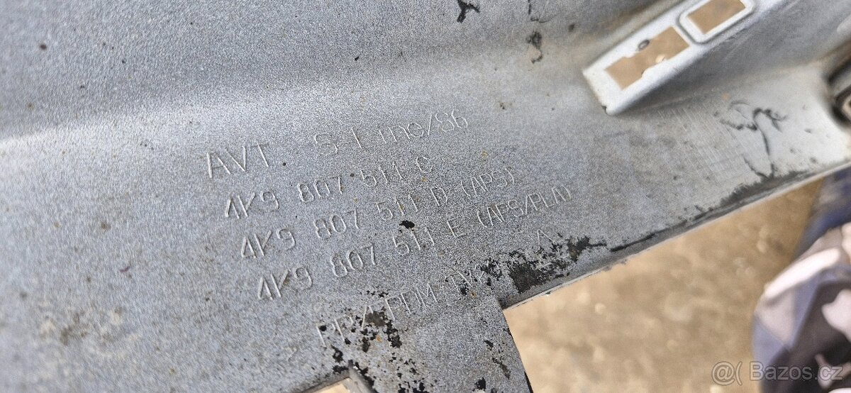 Zadni naraznik audi A6 4K avant sline - 9