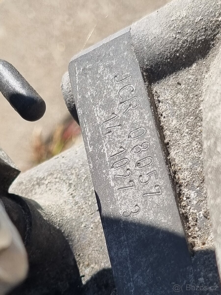 Manuální převodovka JCR - 1.9 Tdi 77kw - 9