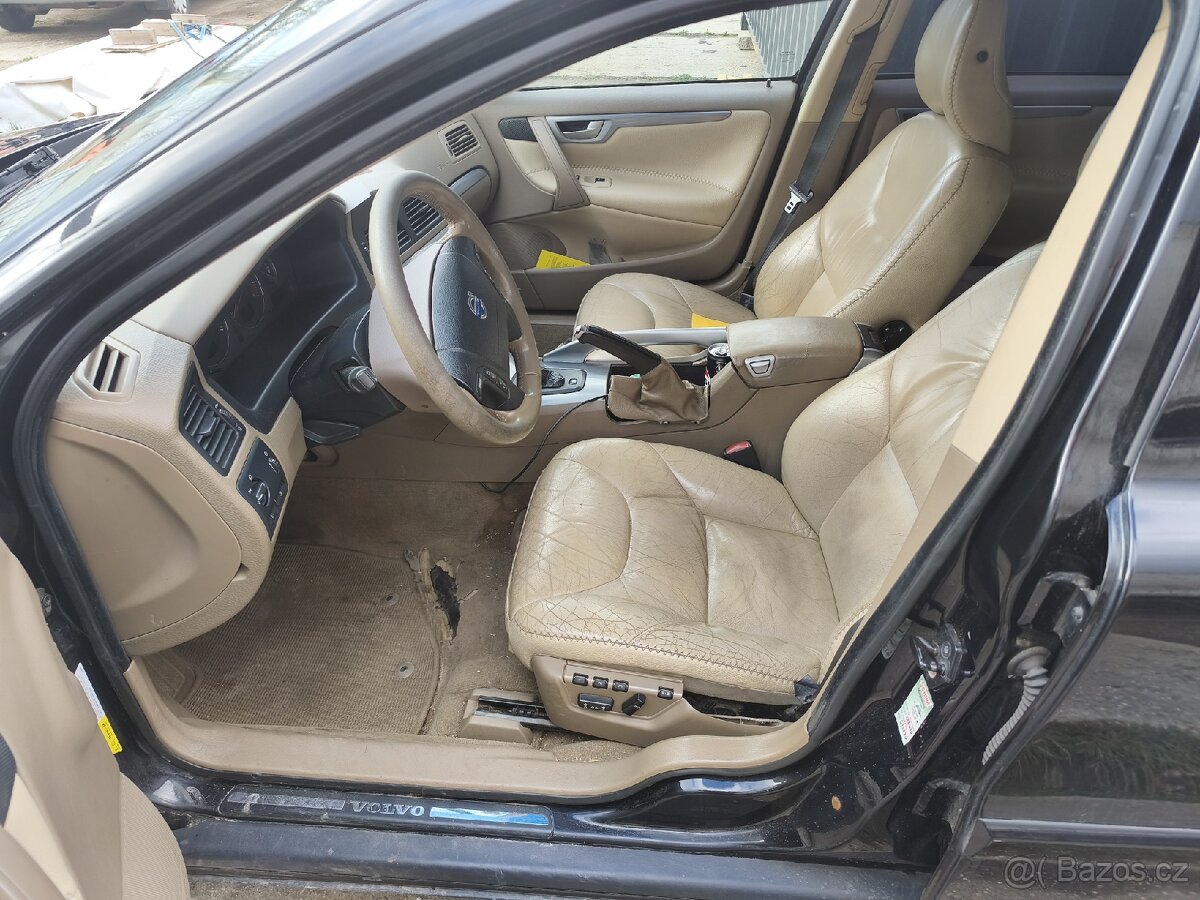 Volvo xc70 2.4d 136kw - 9