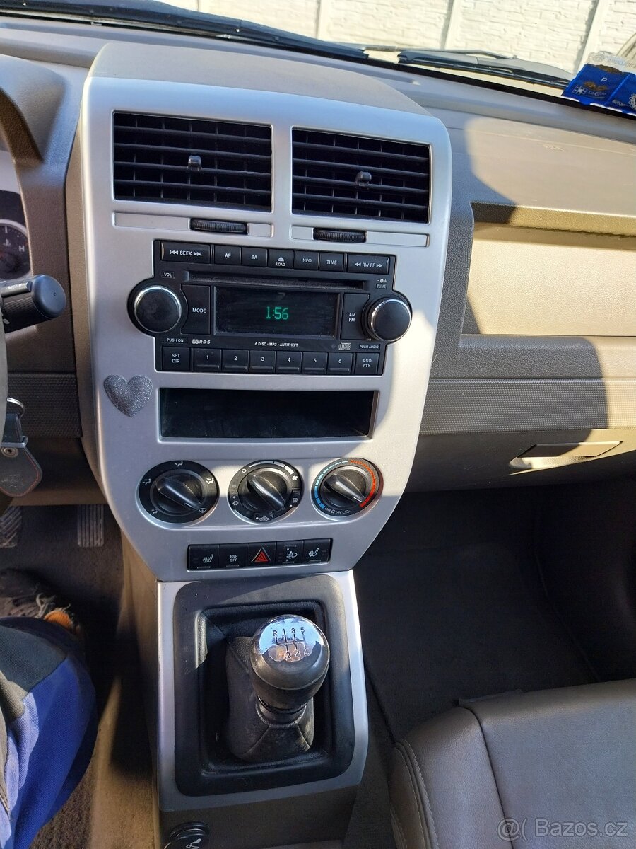 Jeep Compass 2.0 TDi 103 kW, ČTĚTE - 9