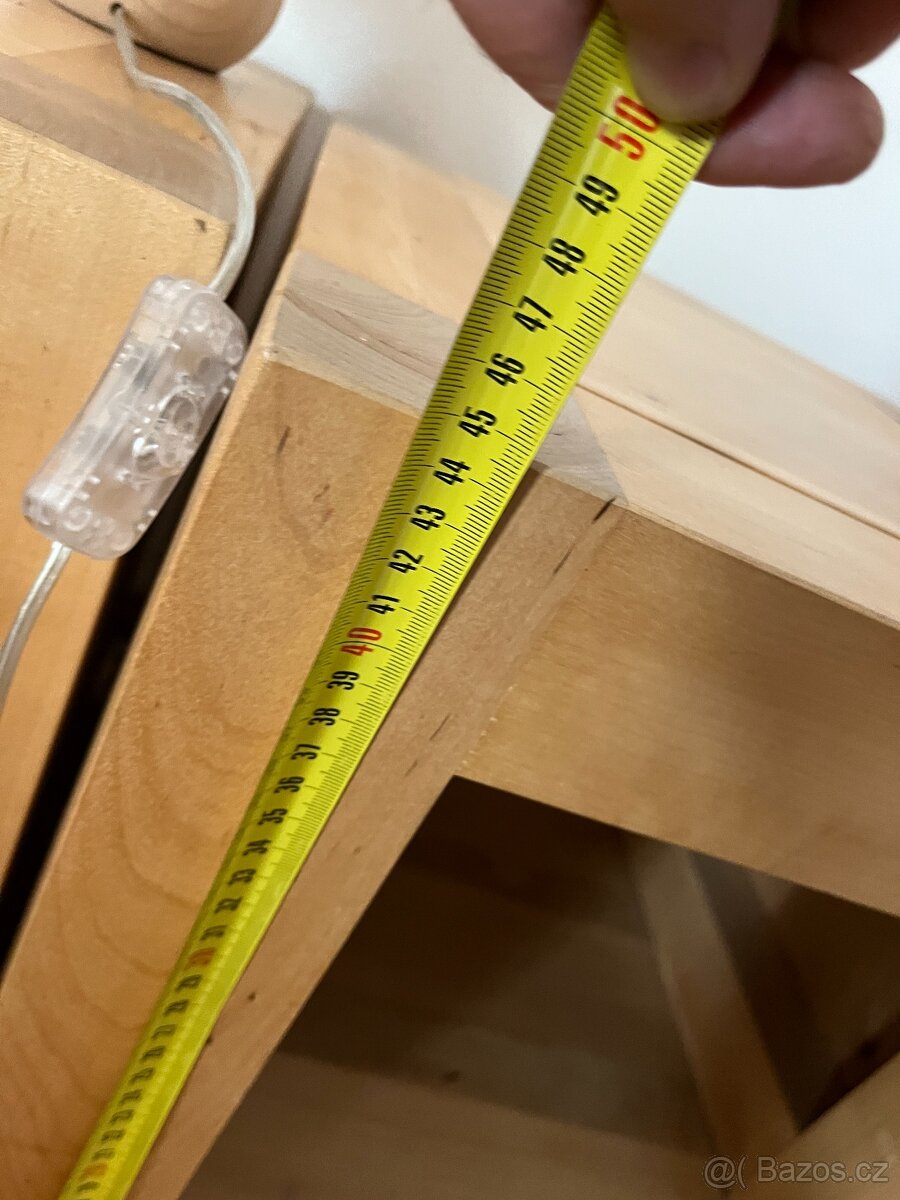 Dřevěná manželská postel 200x200 s polohovatelnými rošty - 9