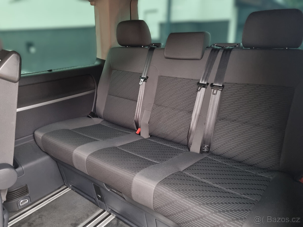 VW Multivan 2.0TDi 103kW DSG 7 míst - 9