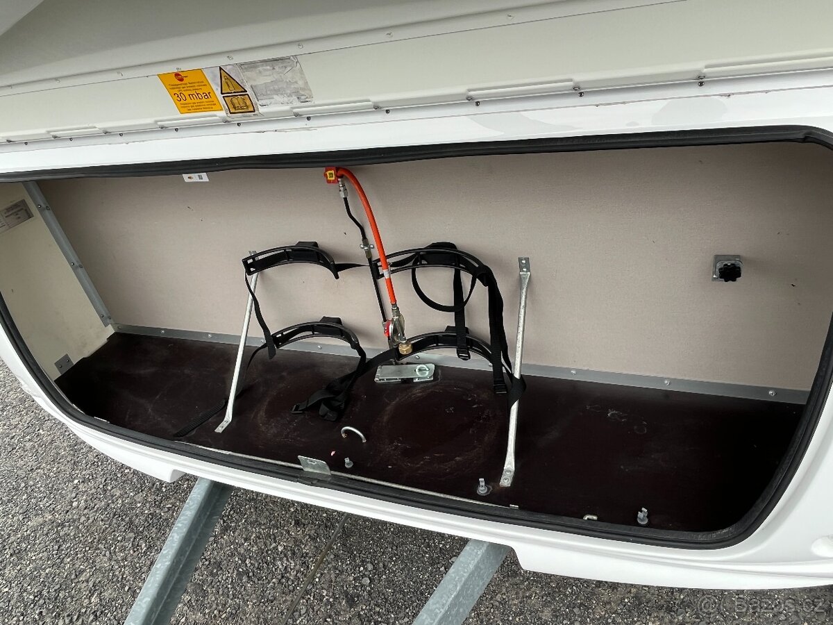 Karavan Bürstner 450 TS Premio, mover, markýza - 9