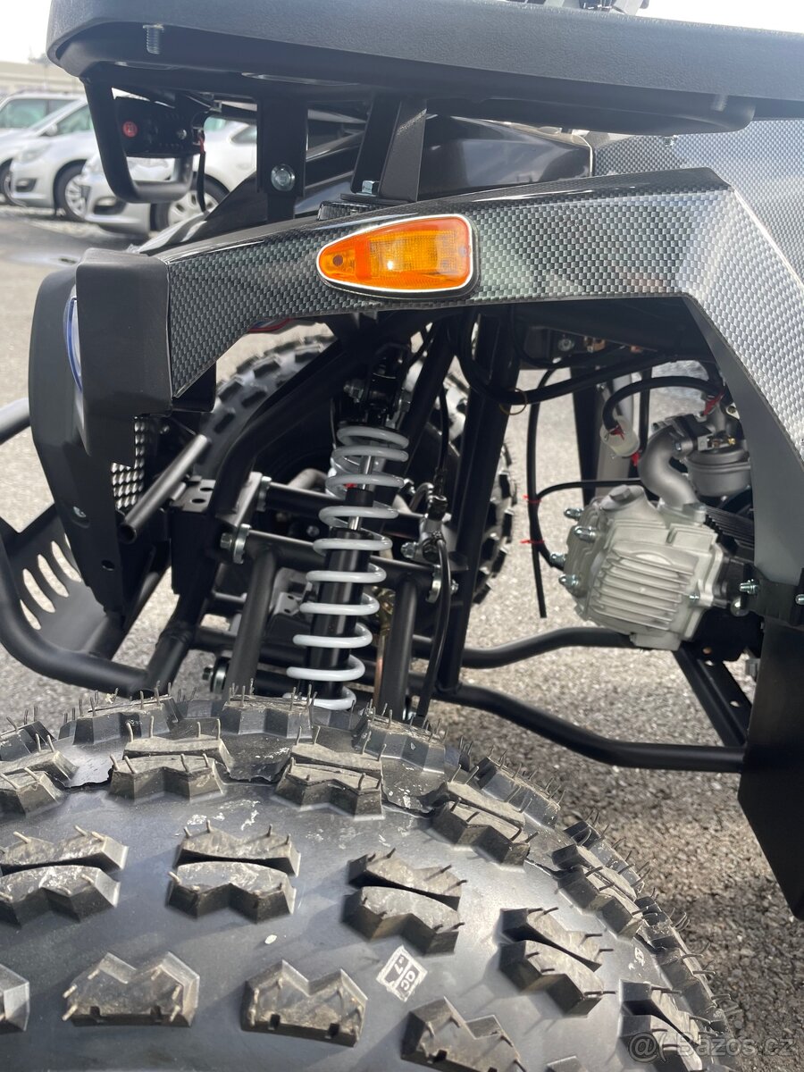 Dětská čtyřkolka Piranha Veyron 125cc Carbon model 2026 - 9