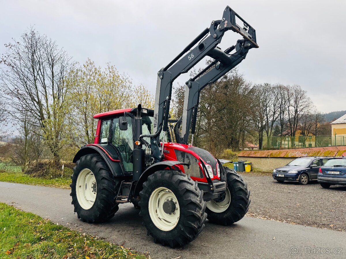 Valtra N123 + Quicke - 9