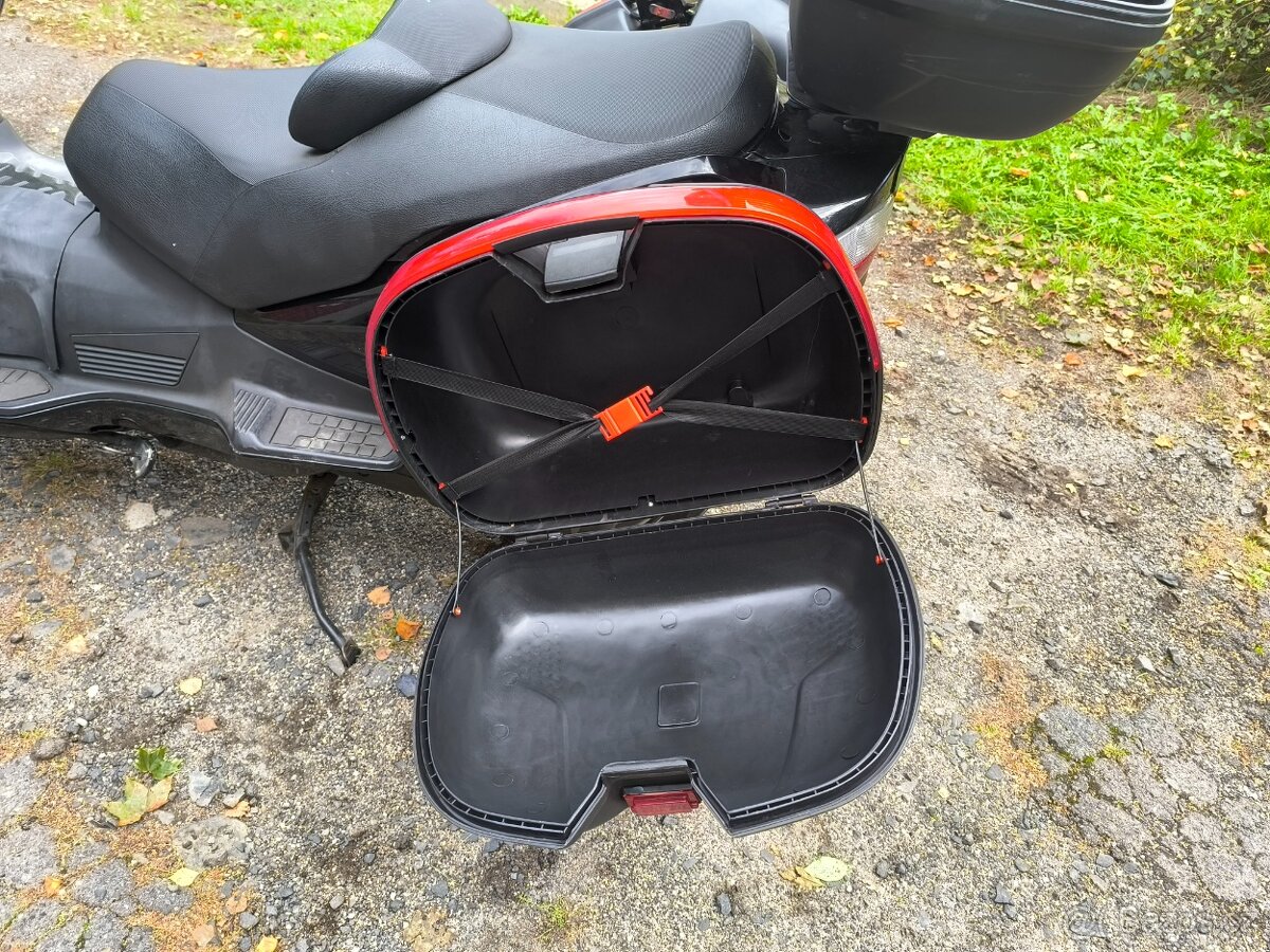 Suzuki Burgman 650 executive - 9