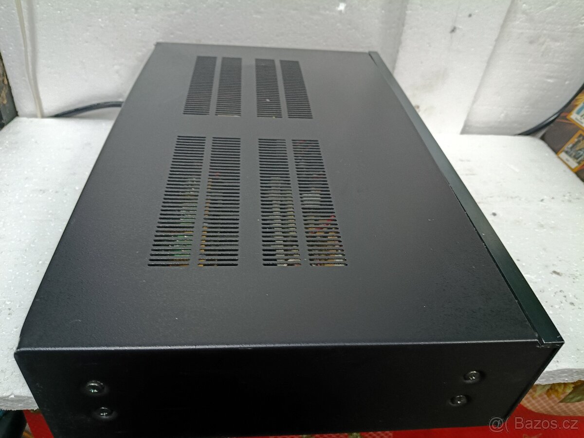 Quadral QE 60 profesionál zesilovač - 9