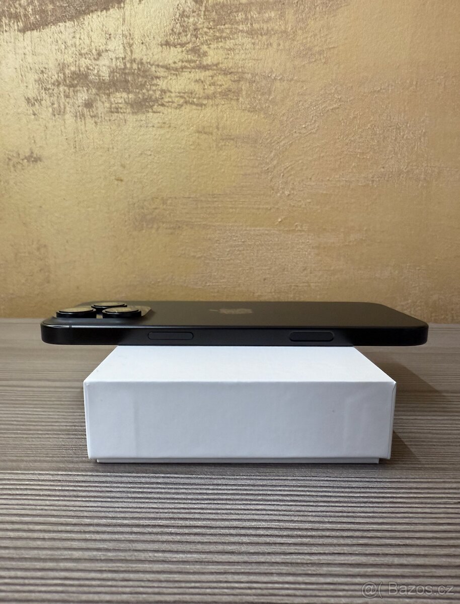 Apple iPhone 16 Pro Max 256GB černá, 100% baterie - 9