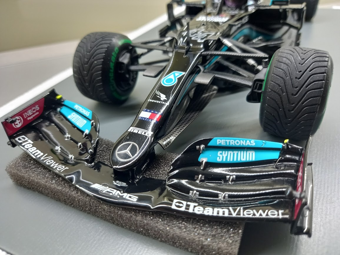 F1 MERCEDES W12 HAMILTON VÍTĚZ GP RUSKA 2021 SPARK 1:18 - 9