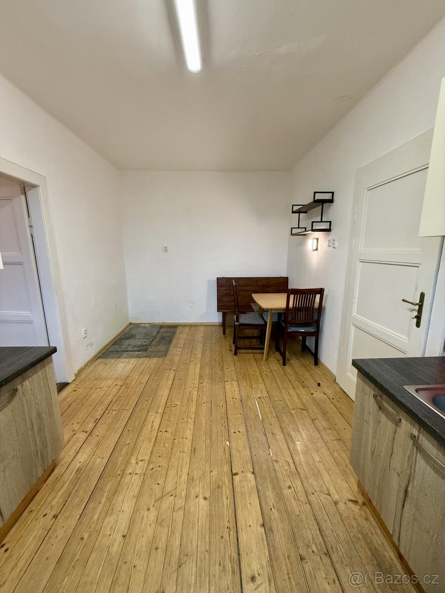 Prodej bytu 2.+kk 43 m2 - 9