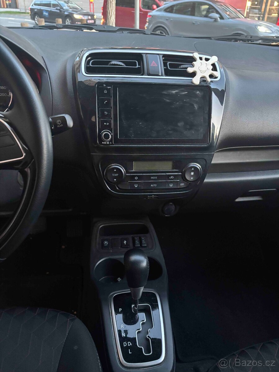 Mitsubishi Space Star - 9