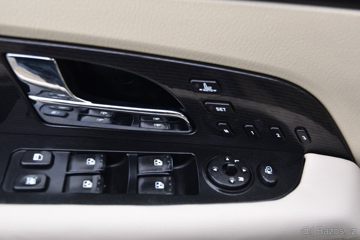 SsangYong Rexton XDi 270 XVT A/T 4X4,TEMP,ŠÍBR,DKLIMA,VÝHŘEV - 9