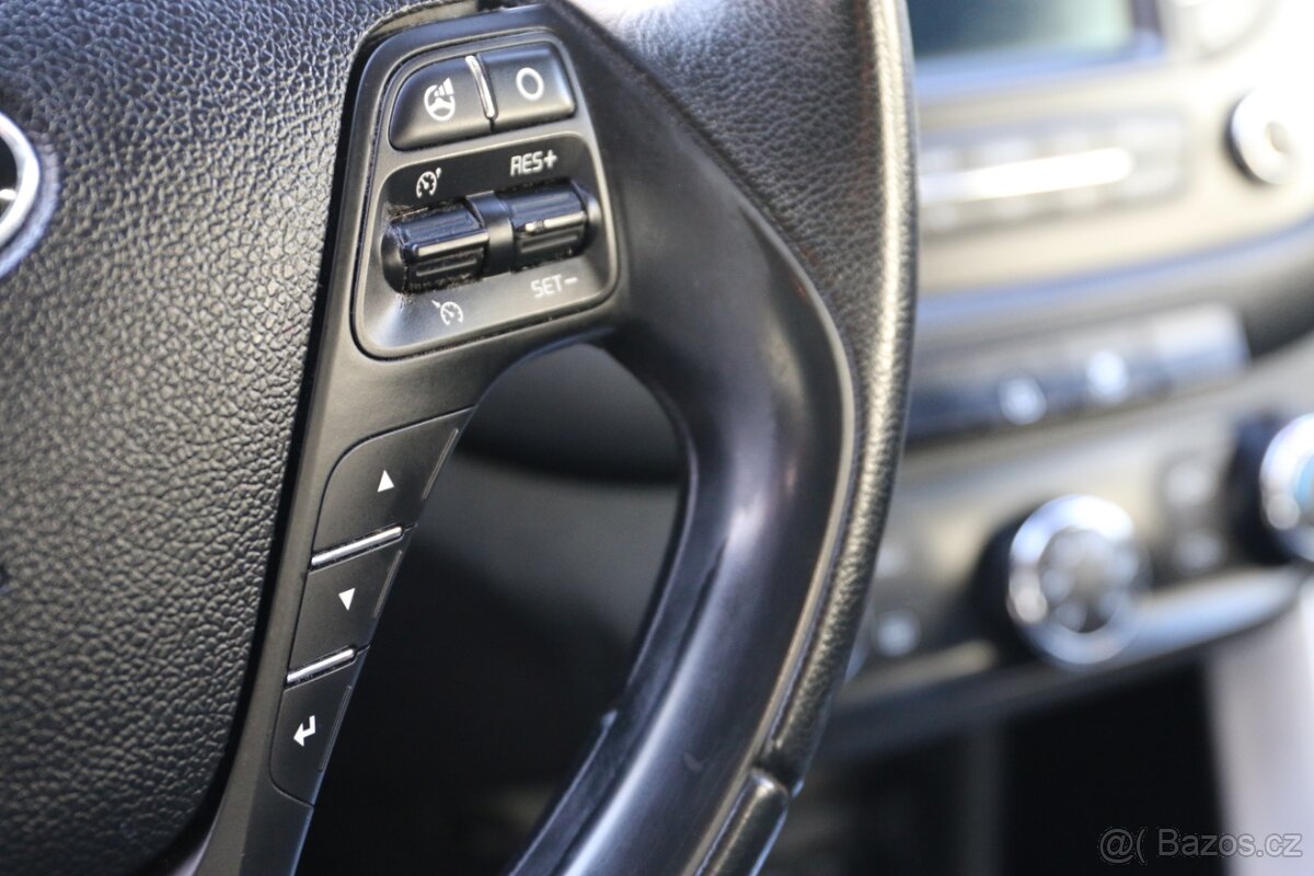 Kia Ceed 1.4 73KW, ČR ,TAŽNÉ, klima - 9