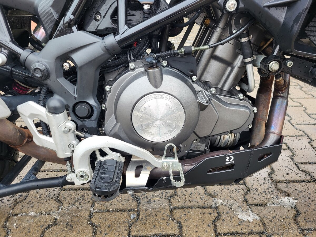 Benelli TRK 502X - 9
