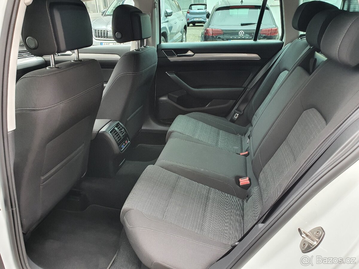 VW Passat B8 Variant 2.0 TDI 147kW DSG - záruka Autodraft - 9