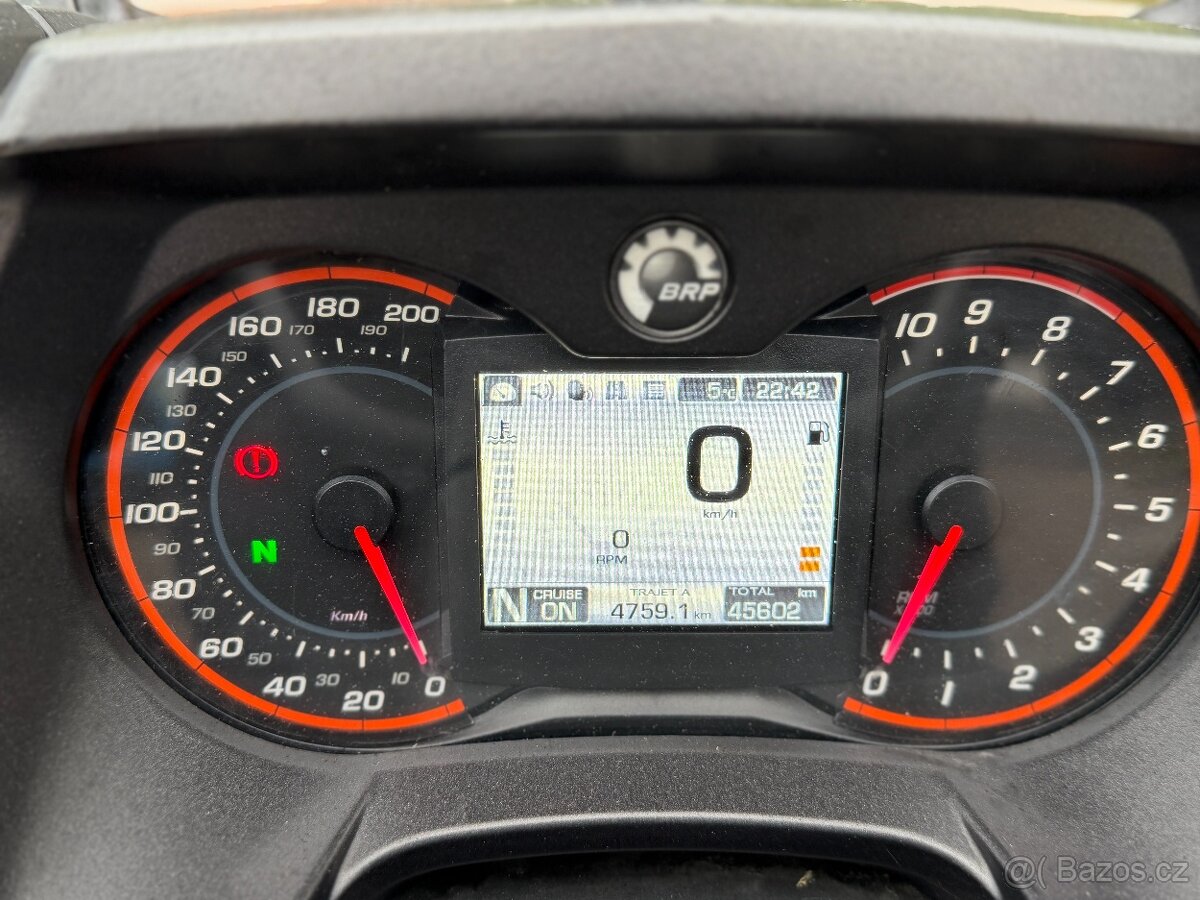 Can-am Spyder F3 T SE6 MY2016 - 9