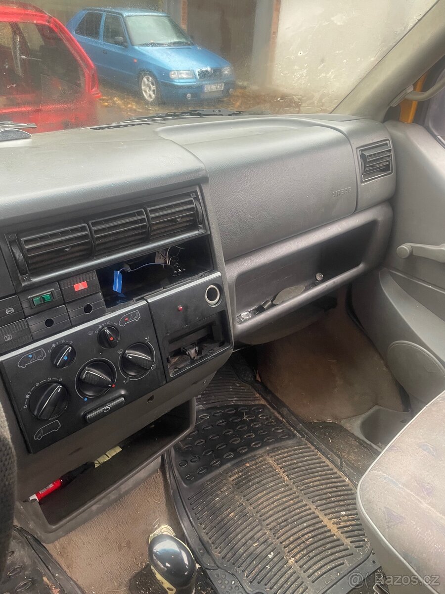 // Díly \\ VW T4 2.5tdi 75kw ACV - 9