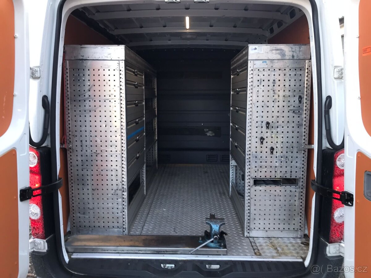 Pojízdná dílna VW Crafter - 9