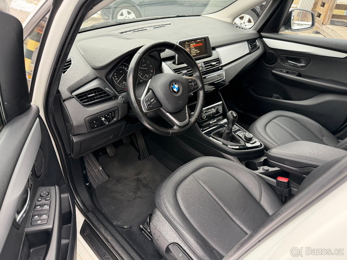 BMW Řada 2, 216d 85kW Active Tourer - 9
