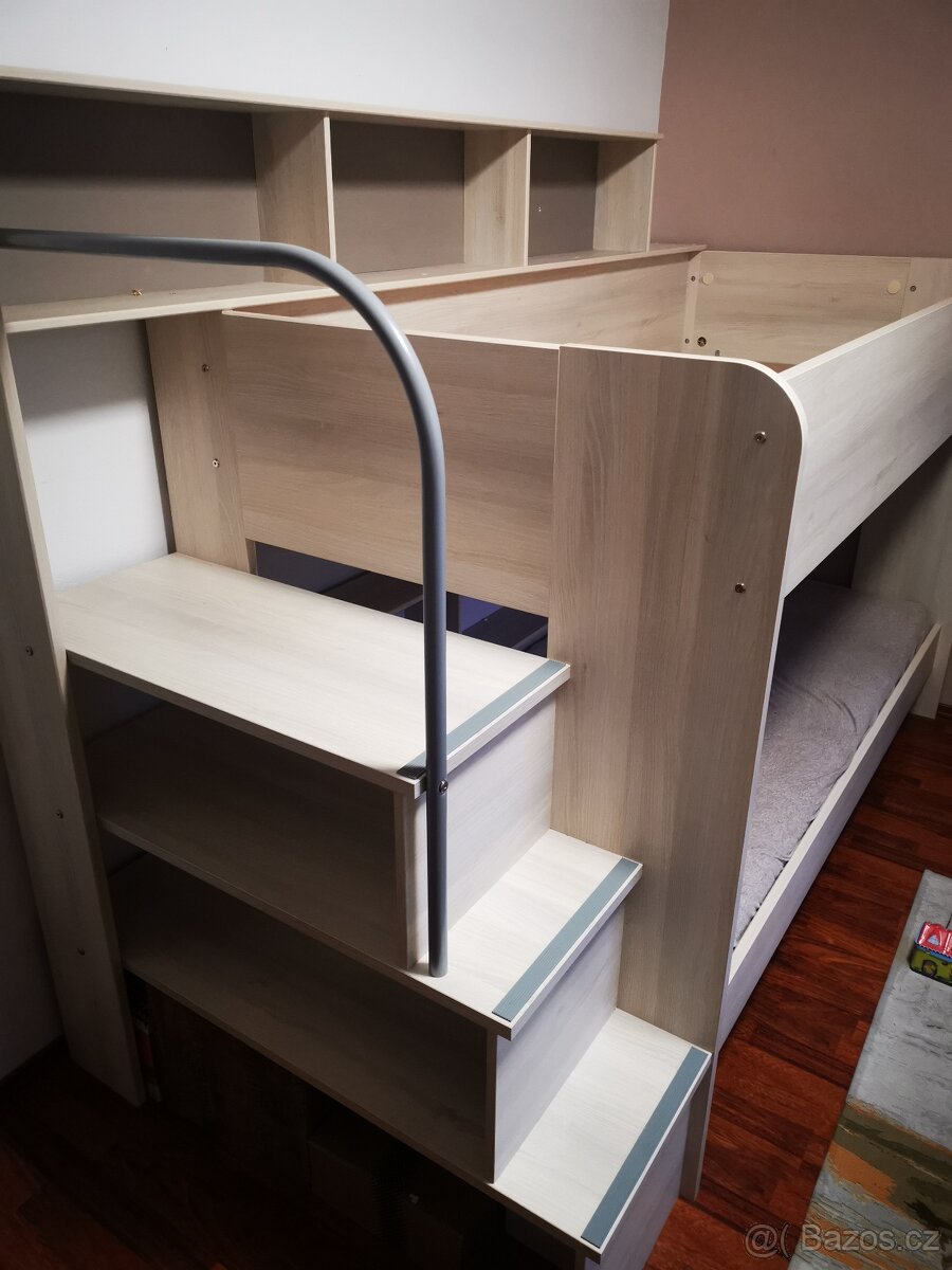 Dvoupatrová postel - 9