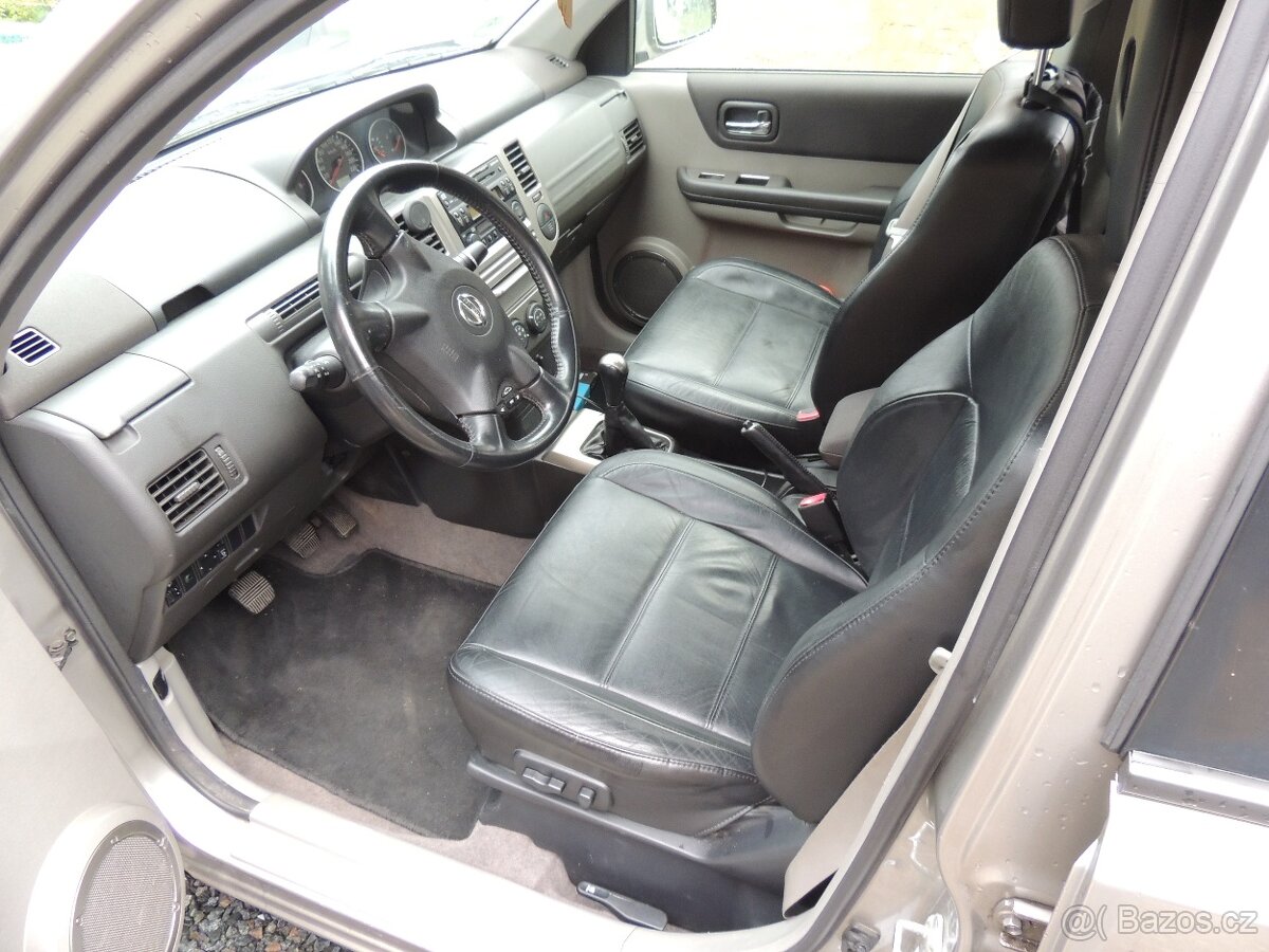 Nissan X-TRAIL T30 121kw rok 2004 - 9