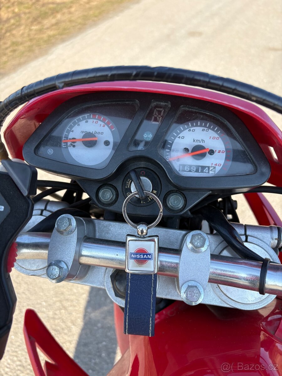Yuki tr 125 - 9