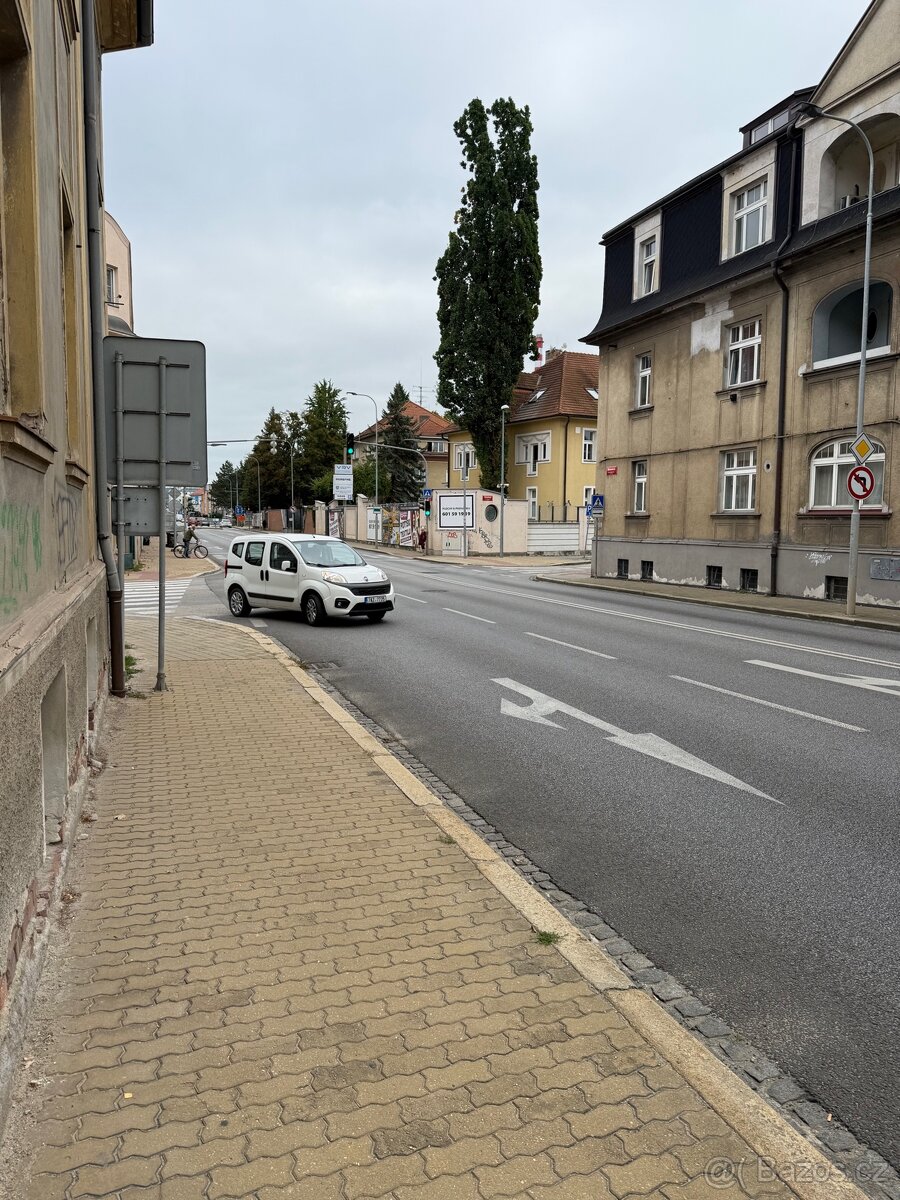 Reklamní plocha k pronájmu - 9