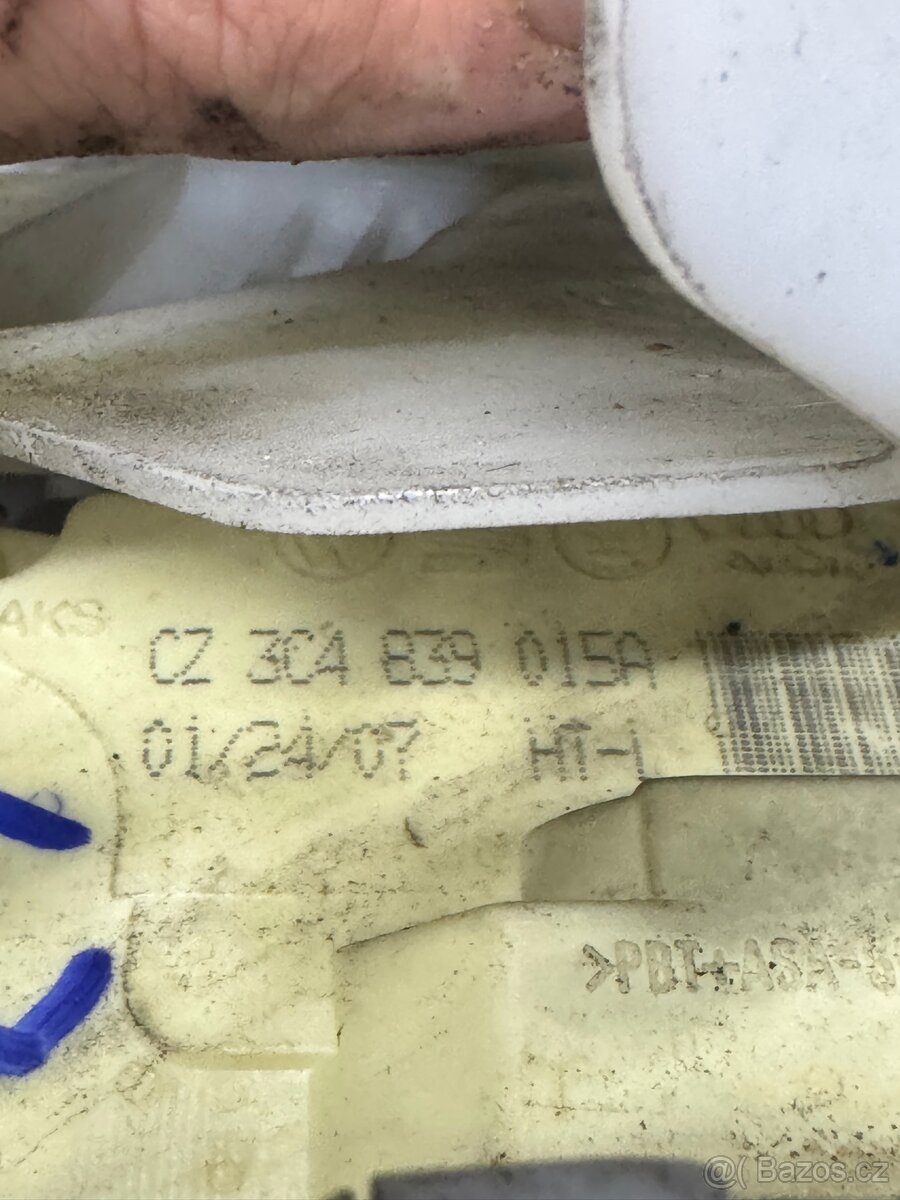 Zámky dveří passat B6 - 9