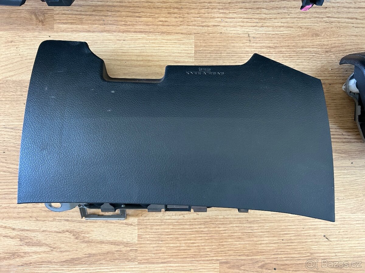 Toyota Avensis T29 sada airbagů - 9
