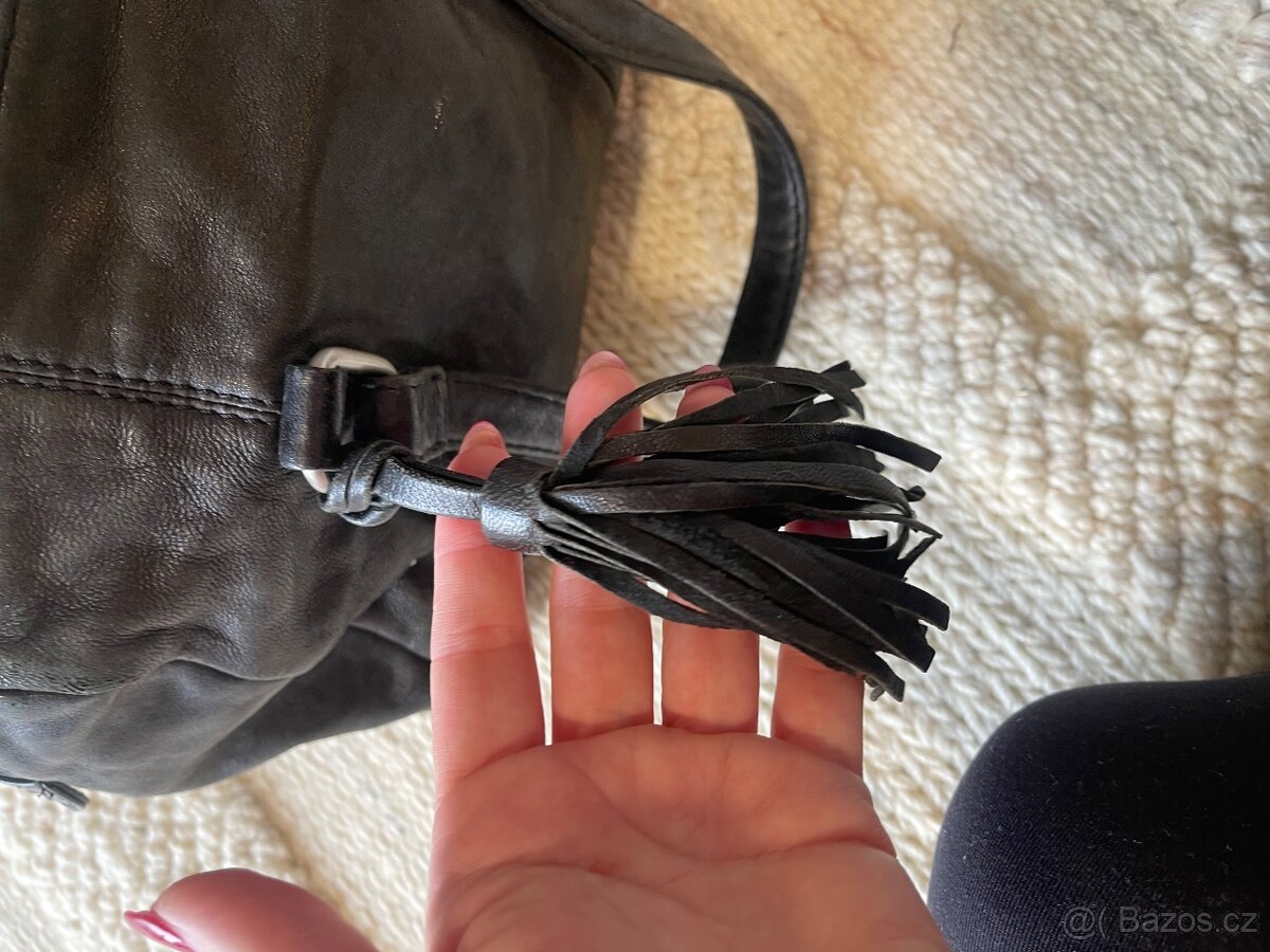 Kabelka nová, kožena od baťi - 9