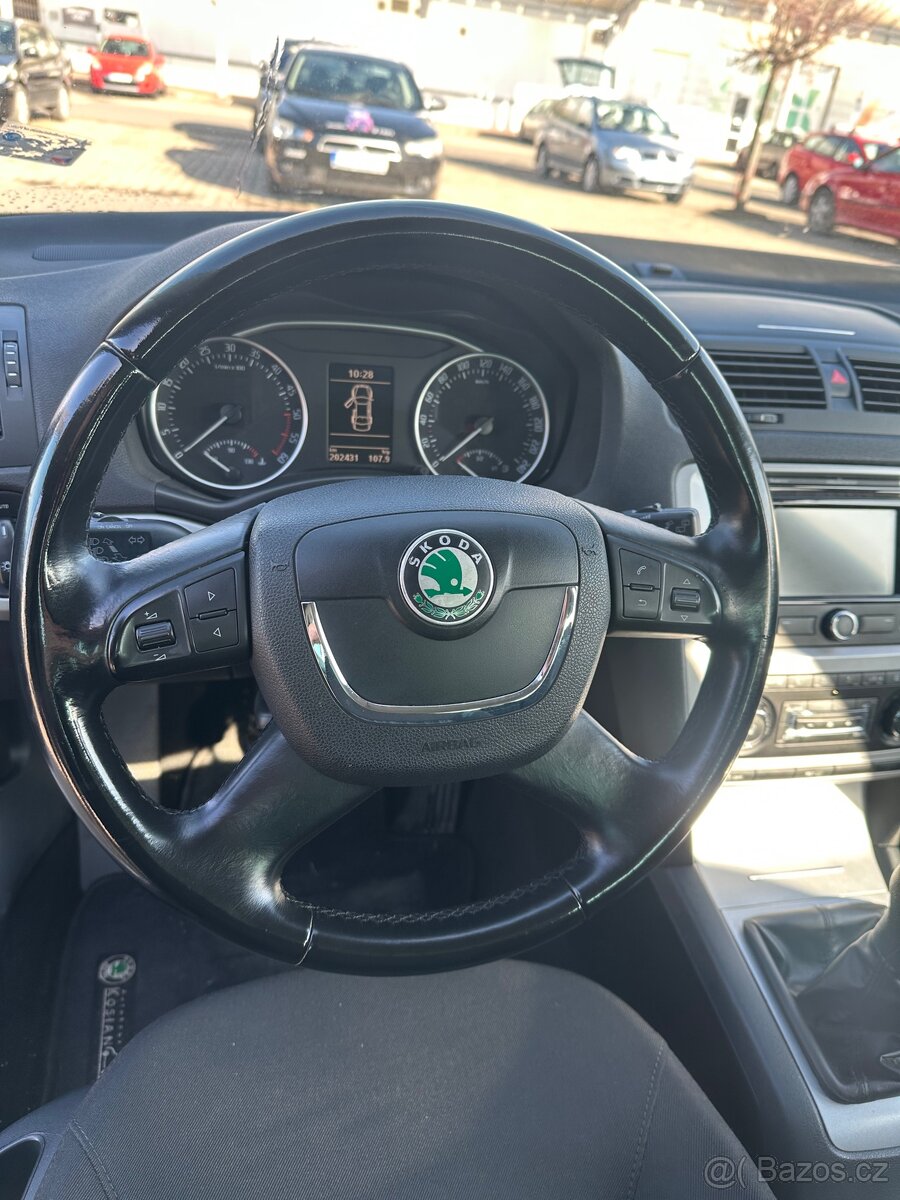 ŠKODA Octavia II Combi Facelift Motor 1.6 TDi. Rok 2012 - 9