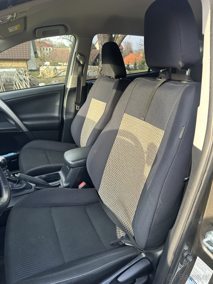 Toyota RAV4 2.2D 4x4 TOP stav původ ČR - 9