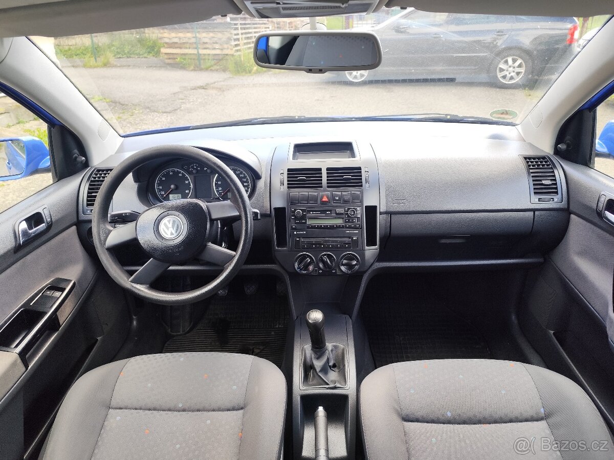 VW Polo 1,2i r.v. 2004 - 9