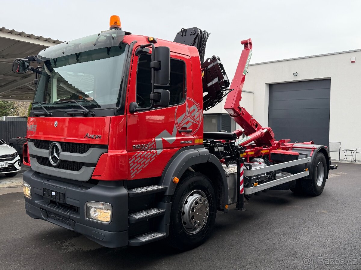 MERCEDES-BENZ AXOR 1833 HÁKOVÝ NOSIČ HYDRAULICKÁ RUKA HIAB - 9