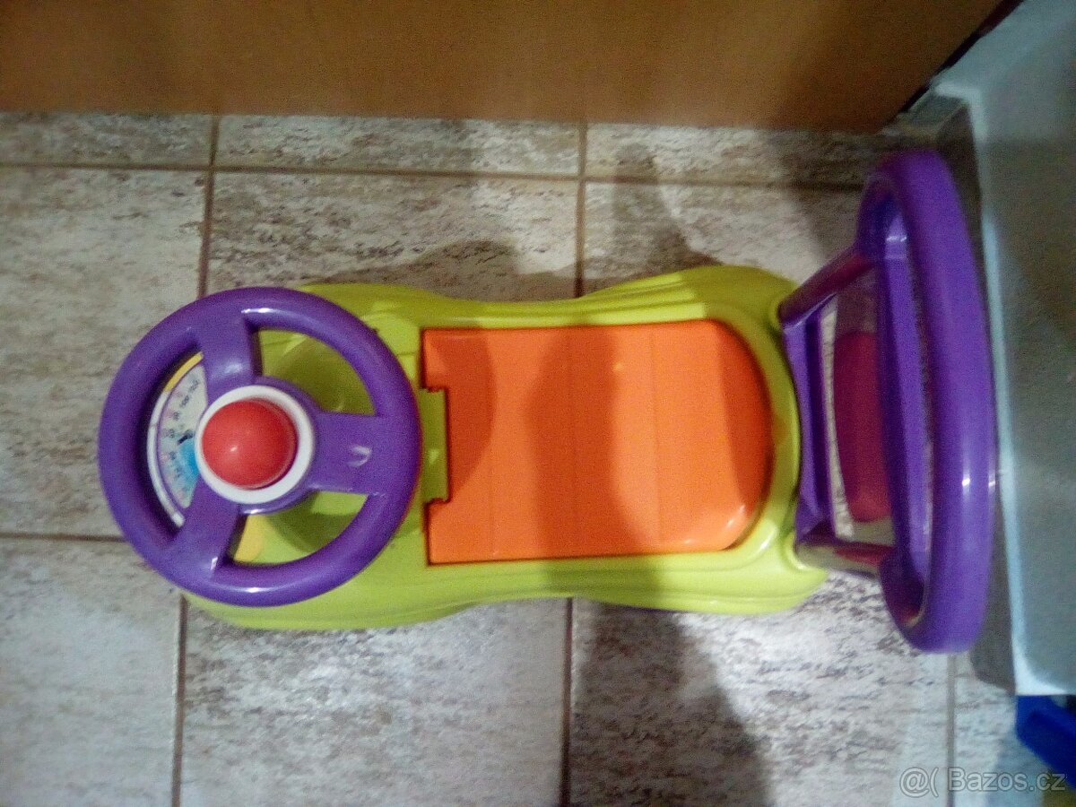Odrážedlo auto zelené autíčko - 9
