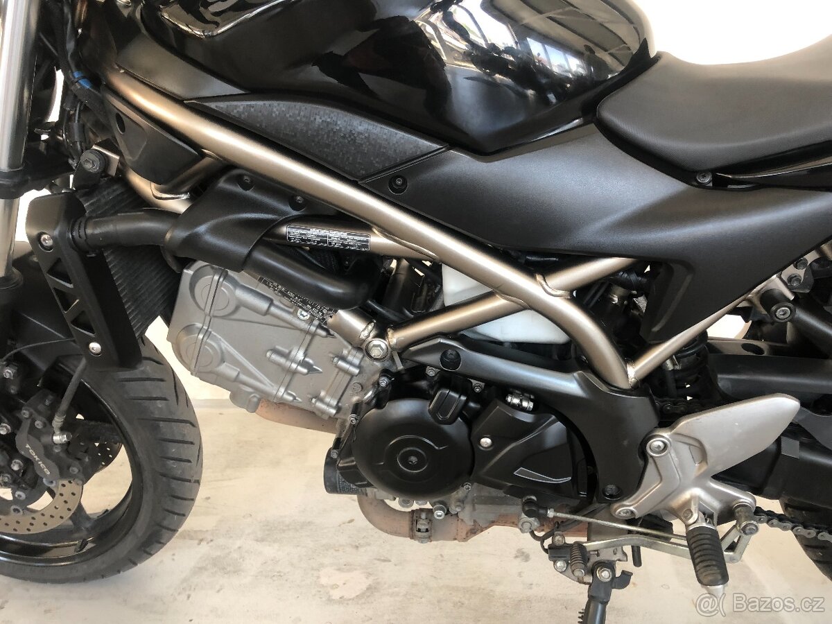Suzuki SV650 ABS - 9