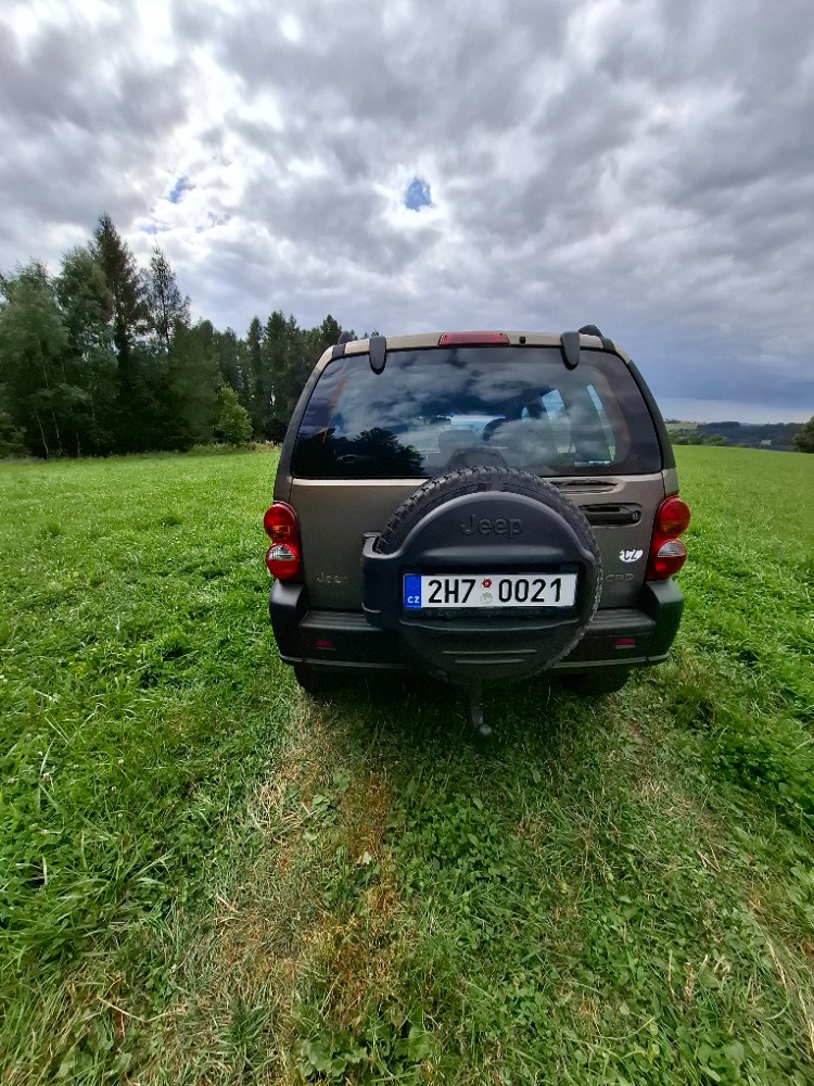 Jeep Cherokee KJ - 9