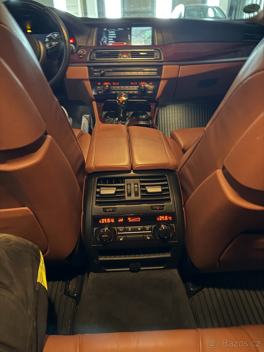 BMW 530d r.v. 2015 X-drive Combi - 9