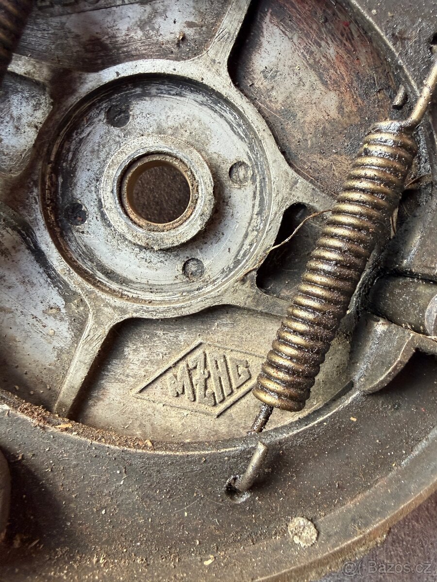 DKW - Kompletní kolo s osou MZAG - 9