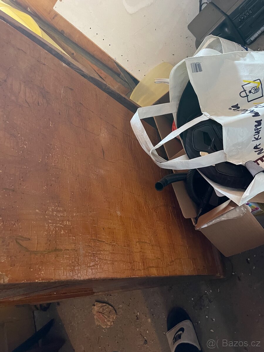 Starožitná skříň - 9