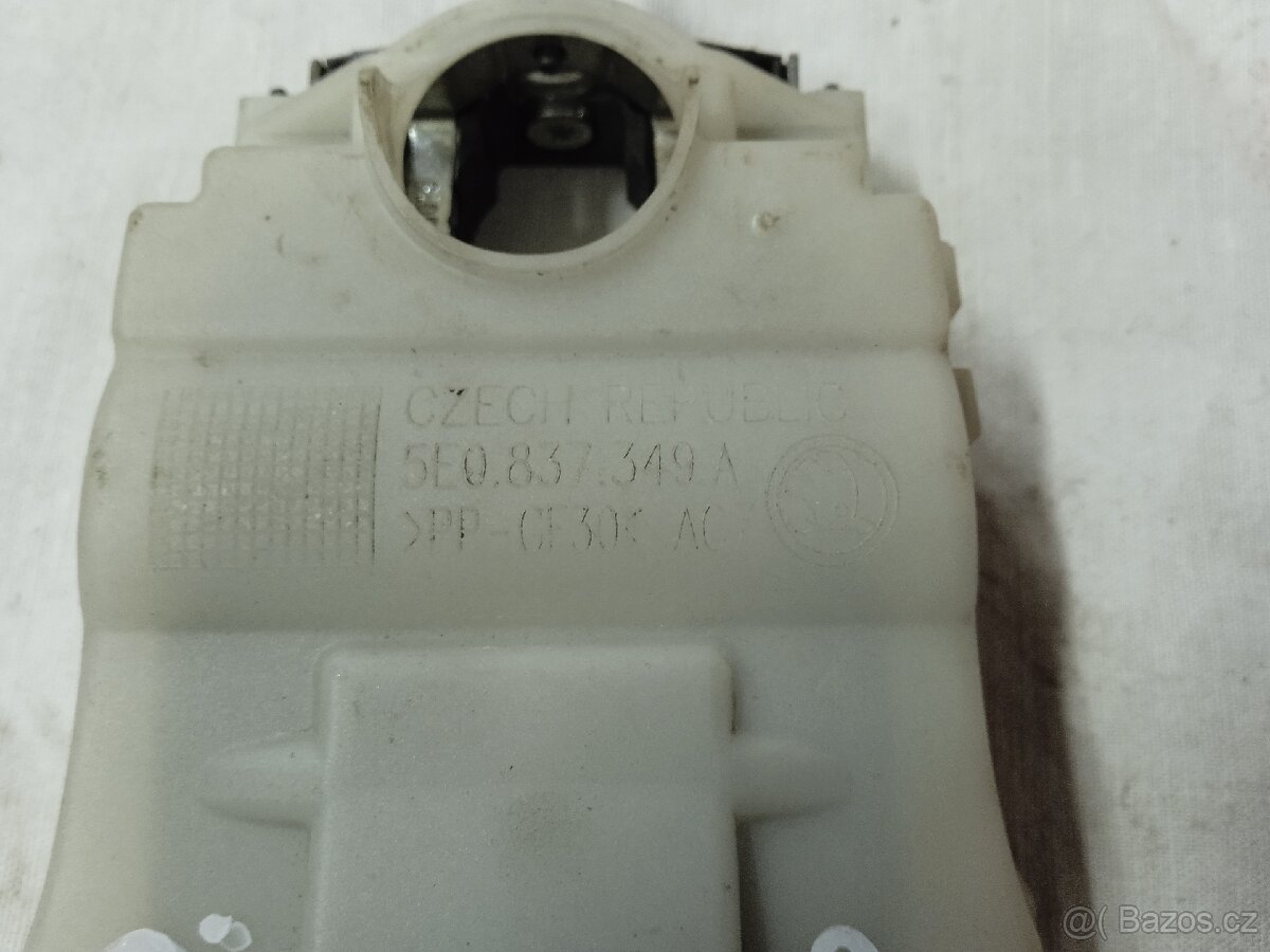 Zámky a kliky dveří Fabia 3 combi. - 9