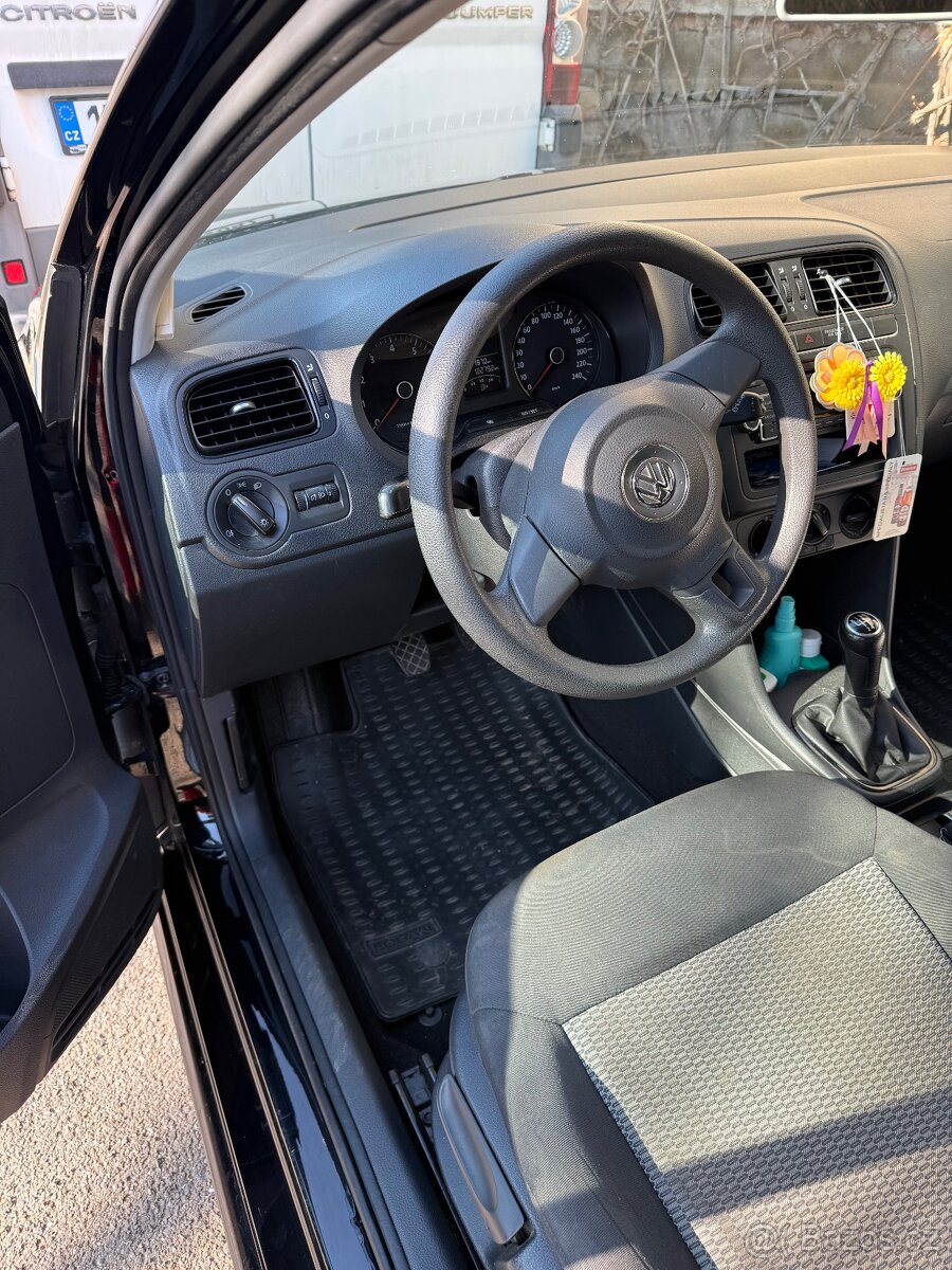 Volkswagen Polo - 9