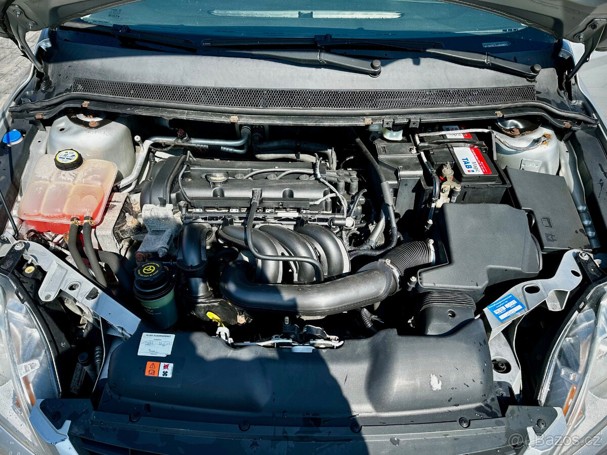 Ford Focus FACELIFT 1.6 16v - 9