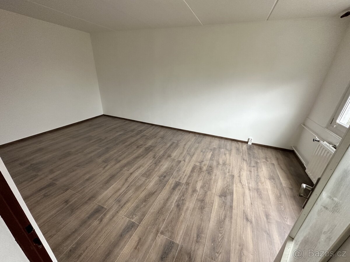 nabízím Pronajem 3+1/balkon Kadaň - 9