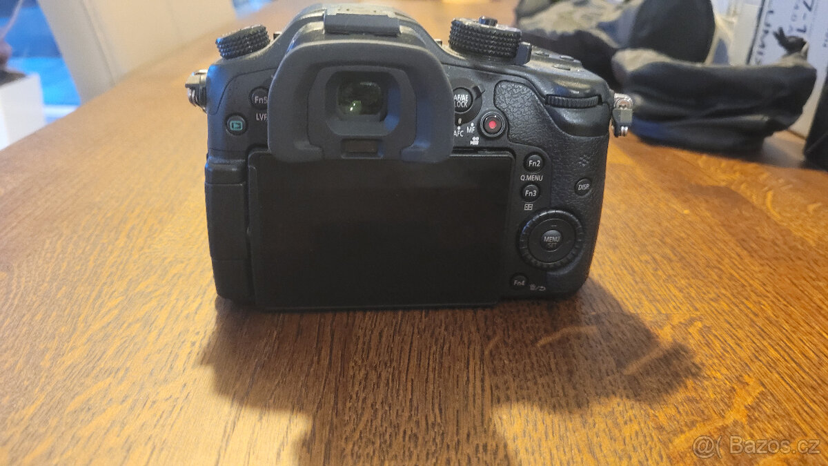 Panasonic GH4 + 2 objektivy + příslušenství - 9
