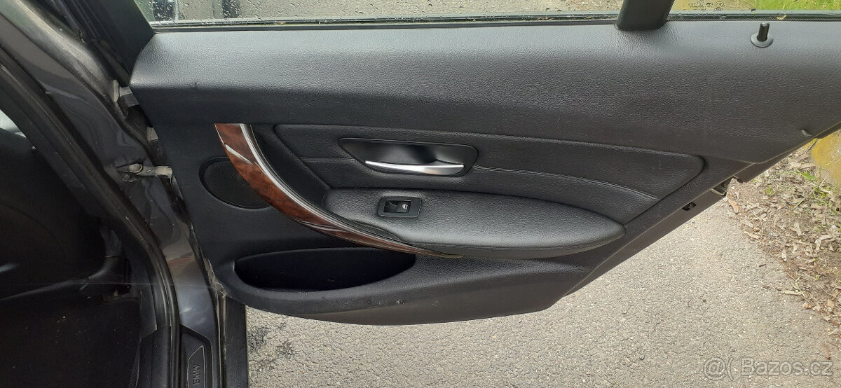 BMW F30 - Černý kožený interiér - 9