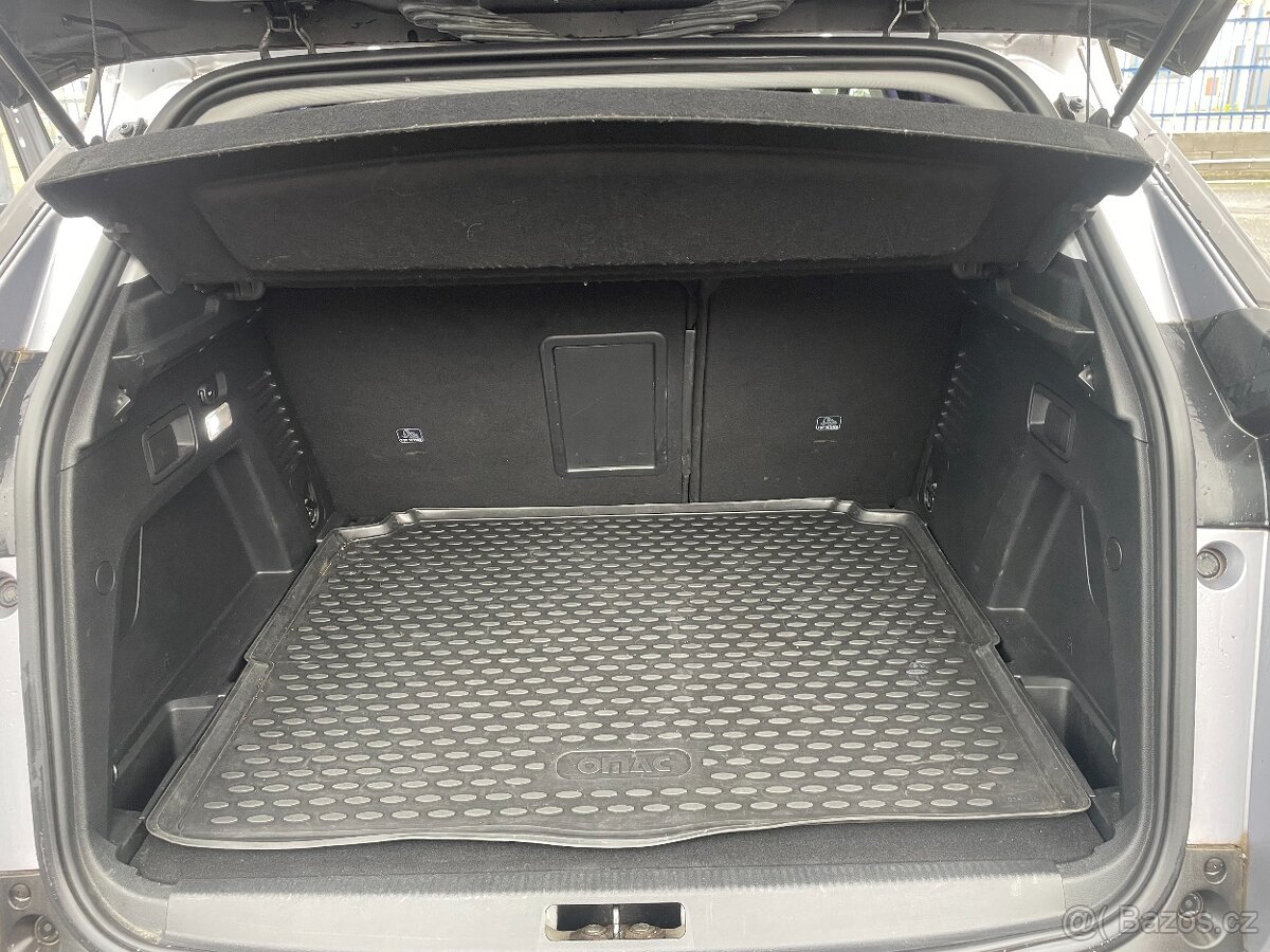 PEUGEOT 3008 CROSS OVER PURE-TECH 1.2i 96kw 2017 - 9