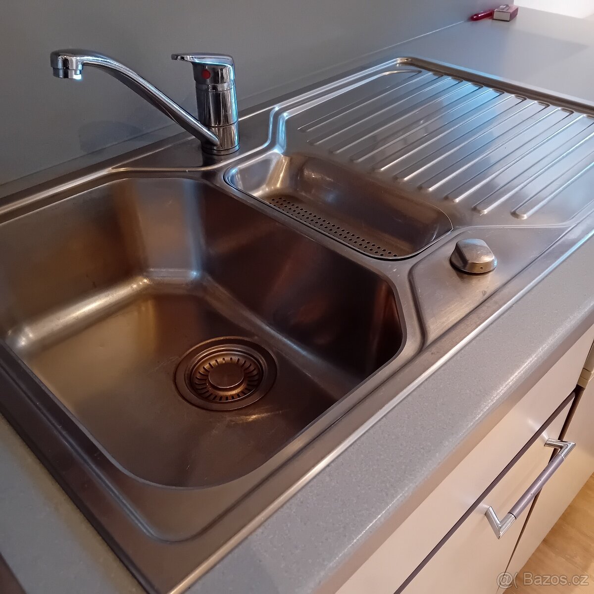 Kuchyně se všemi spotřebiči - 9