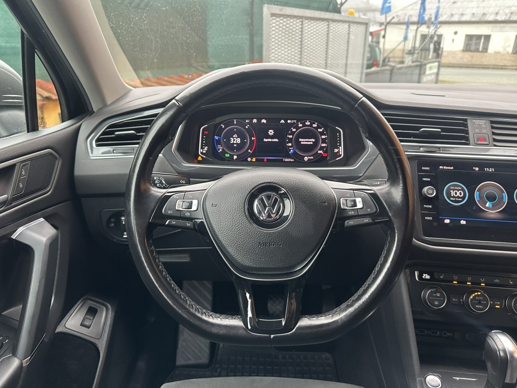 VW Tiguan Allspace 2.0 TDi 140kW serviska - 9