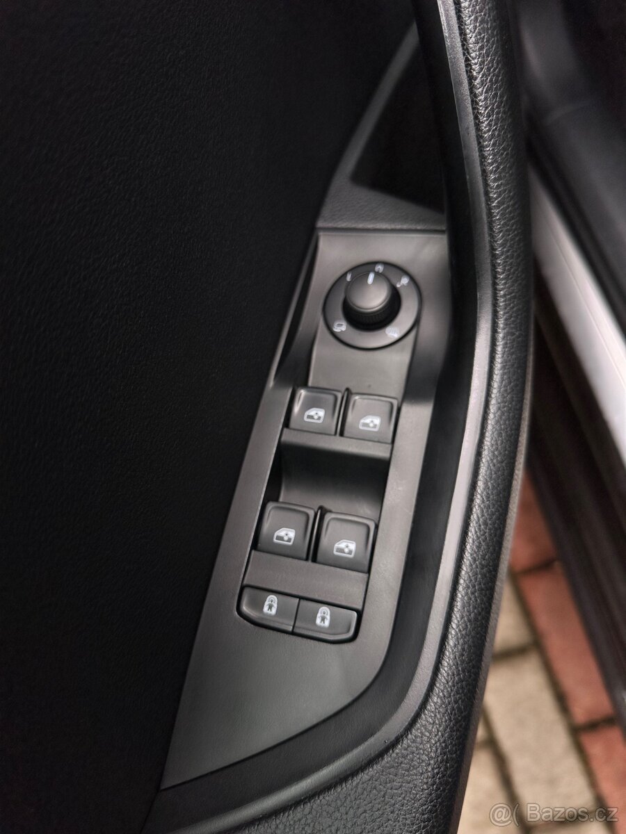 Škoda Superb 2021 2.0TDi DSG Tažné - 9